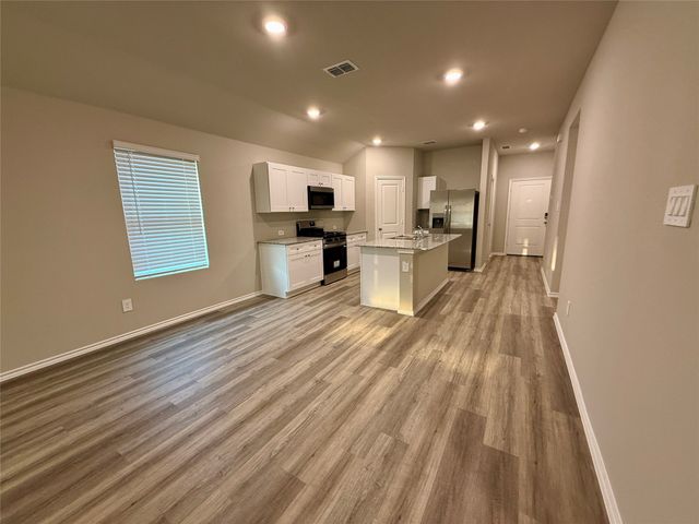 1637 Tin Roof Road, Krum, TX 76249