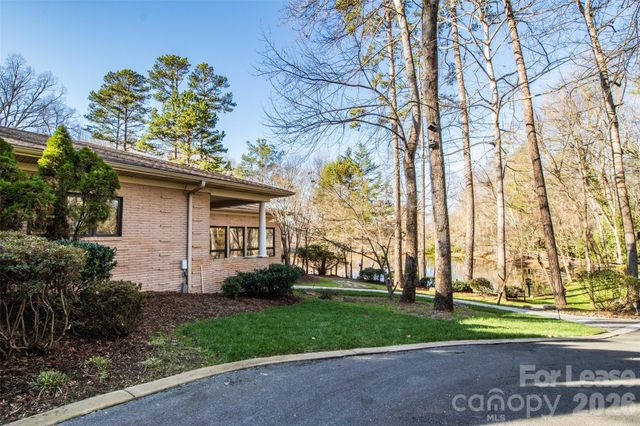 3911 Lakeside Drive, Charlotte, NC 28270