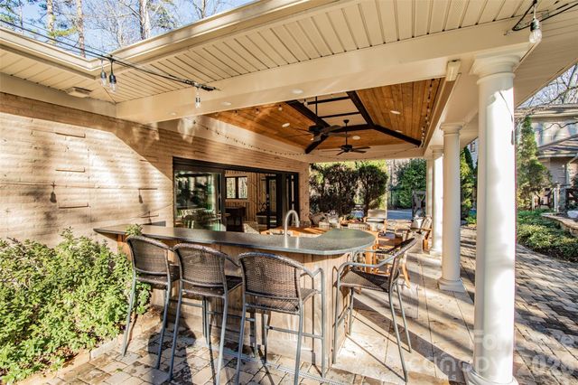 3911 Lakeside Drive, Charlotte, NC 28270
