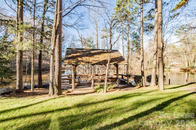 3911 Lakeside Drive, Charlotte, NC 28270