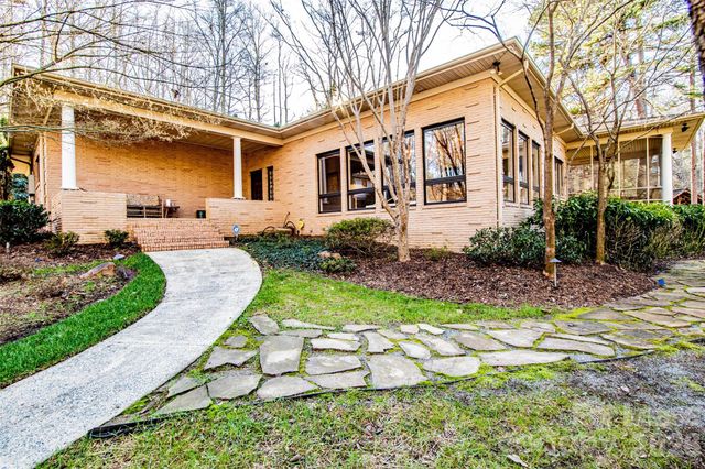 3911 Lakeside Drive, Charlotte, NC 28270