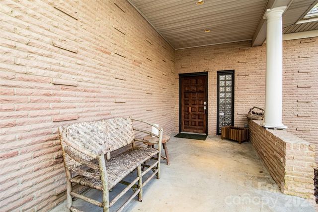 3911 Lakeside Drive, Charlotte, NC 28270