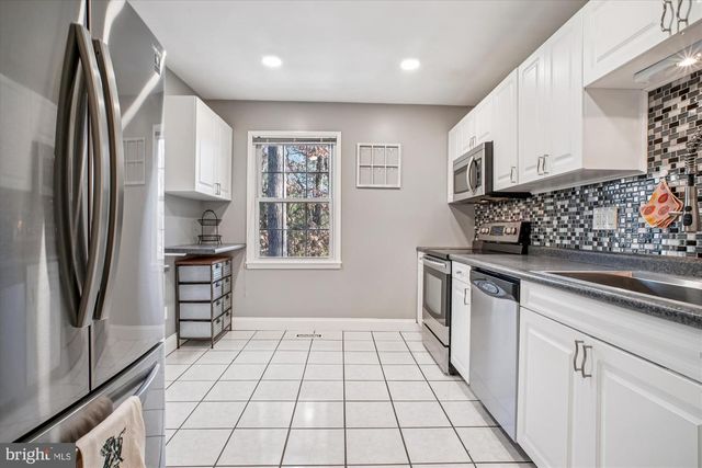 8332 GLASTONBURY CT, Annandale, VA 22003