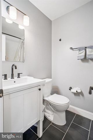 8332 GLASTONBURY CT, Annandale, VA 22003