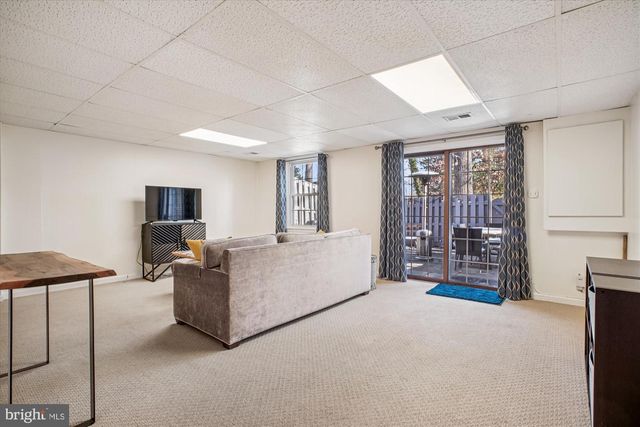 8332 GLASTONBURY CT, Annandale, VA 22003