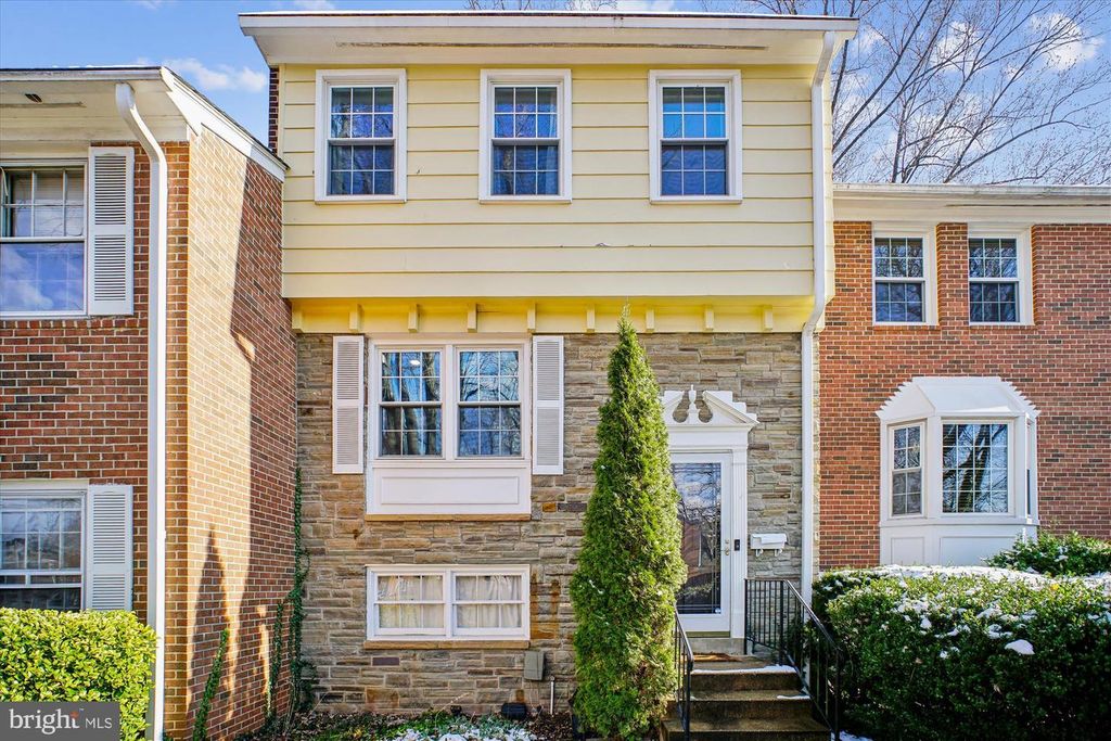 8332 GLASTONBURY CT, Annandale, VA 22003