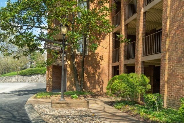 3198 Hillsboro Pike, Nashville, TN 37215