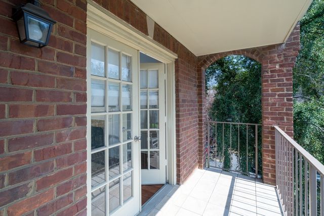 3198 Hillsboro Pike, Nashville, TN 37215