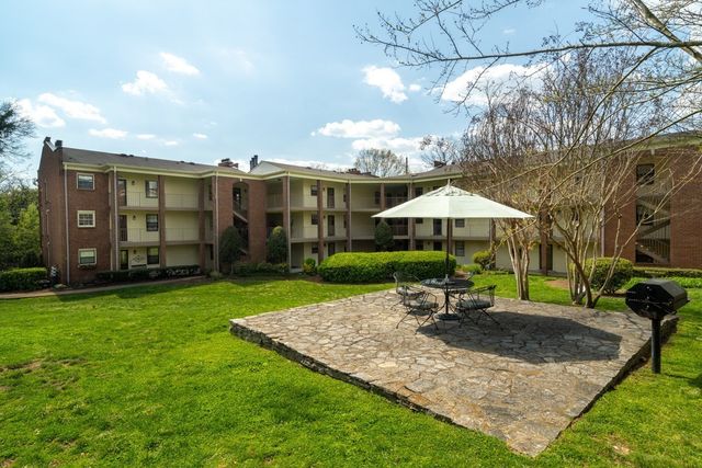 3198 Hillsboro Pike, Nashville, TN 37215