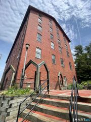 65 West Street 103, New Milford, CT 06776