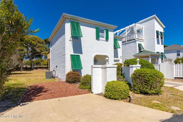 7 Bermuda Greens, Atlantic Beach, NC 28512