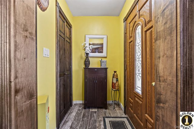 7521 Furmanville Avenue, Middle Village, NY 11379