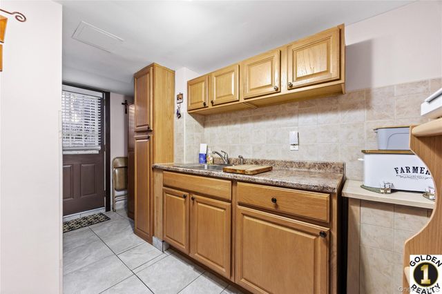 7521 Furmanville Avenue, Middle Village, NY 11379