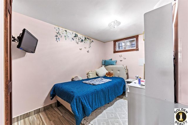 7521 Furmanville Avenue, Middle Village, NY 11379