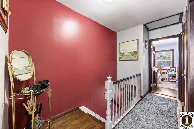7521 Furmanville Avenue, Middle Village, NY 11379
