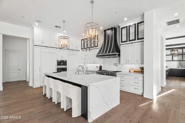 6310 E BAR Z Lane, Paradise Valley, AZ 85253