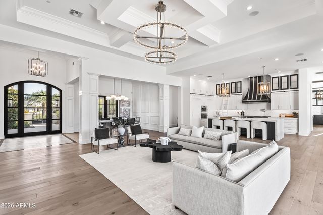 6310 E BAR Z Lane, Paradise Valley, AZ 85253