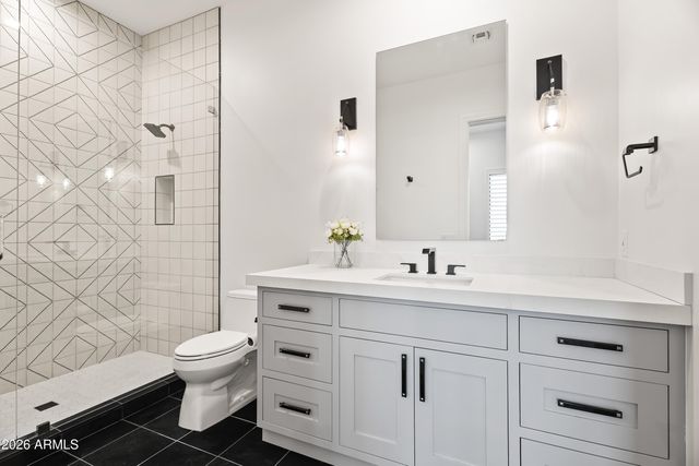 6310 E BAR Z Lane, Paradise Valley, AZ 85253