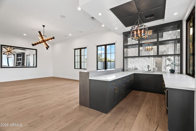 6310 E BAR Z Lane, Paradise Valley, AZ 85253