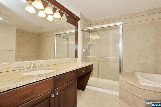 136 Winding Creek, Old Tappan, NJ 07675