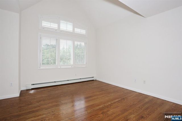 136 Winding Creek, Old Tappan, NJ 07675