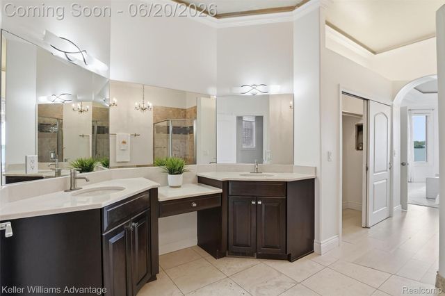 9548 Elizabeth Lake Road, White Lake Charter Township, MI 48386