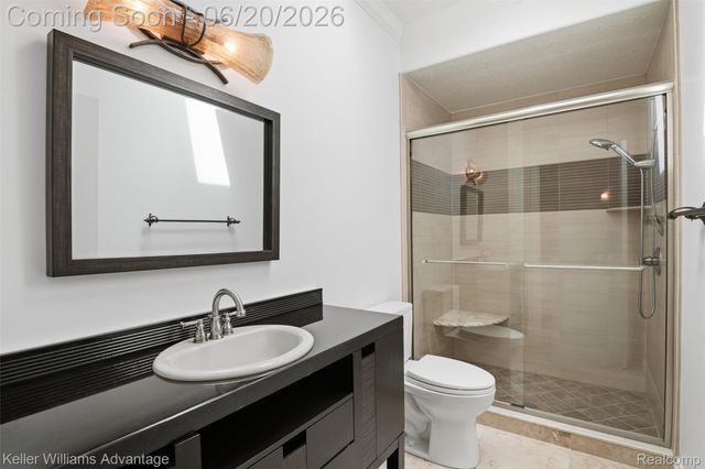 9548 Elizabeth Lake Road, White Lake Charter Township, MI 48386