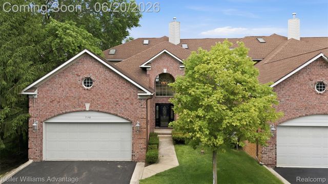 9548 Elizabeth Lake Road, White Lake Charter Township, MI 48386