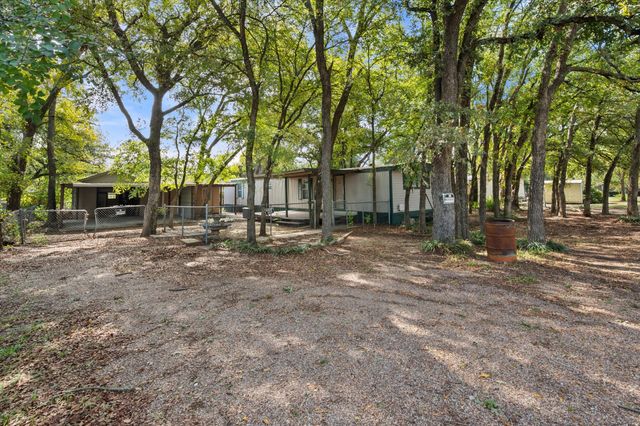 1509 E Apache Trail, Granbury, TX 76048