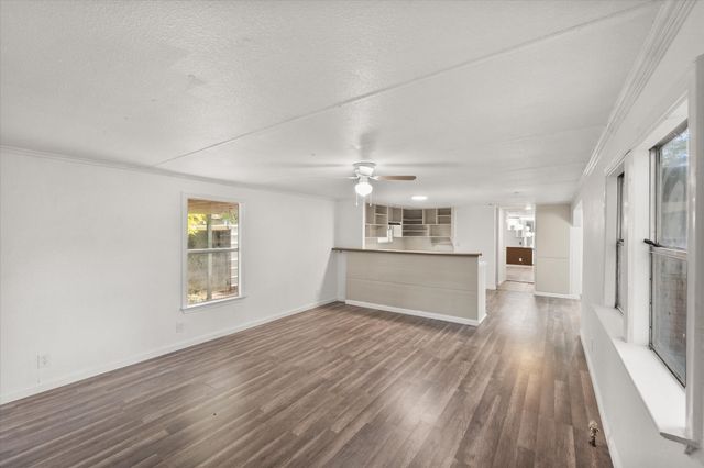 1509 E Apache Trail, Granbury, TX 76048