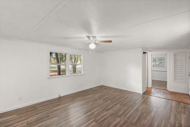 1509 E Apache Trail, Granbury, TX 76048