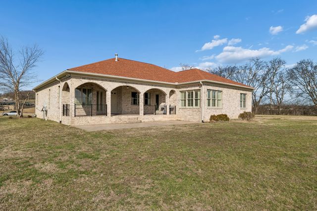 2133 Gorden Xing, Gallatin, TN 37066