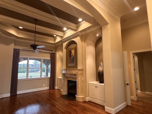 2133 Gorden Xing, Gallatin, TN 37066