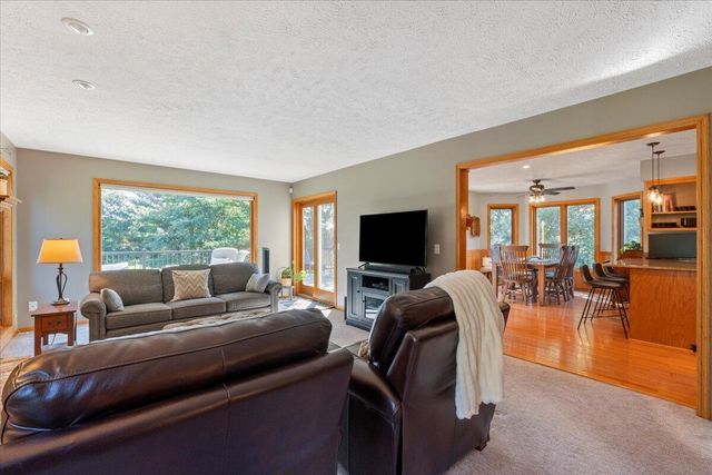 22395 205TH Street, Council Bluffs, IA 51503