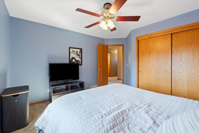 22395 205TH Street, Council Bluffs, IA 51503