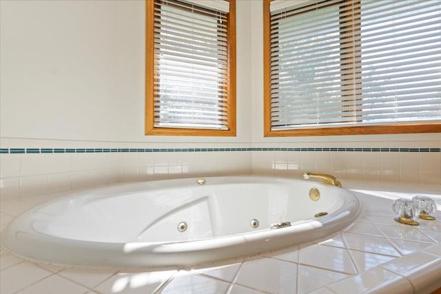 22395 205TH Street, Council Bluffs, IA 51503