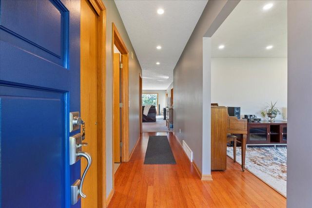 22395 205TH Street, Council Bluffs, IA 51503