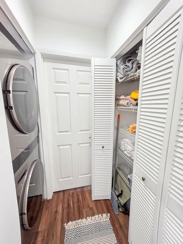 1877 NE 15th Avenue 1877, Fort Lauderdale, FL 33305