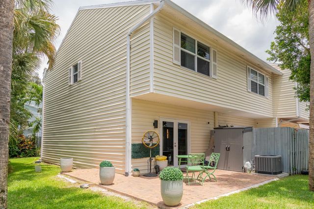 1877 NE 15th Avenue 1877, Fort Lauderdale, FL 33305