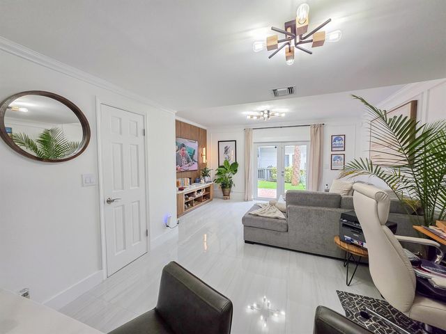 1877 NE 15th Avenue 1877, Fort Lauderdale, FL 33305