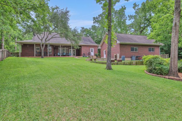 69 Lake Oaks Circle, Coldspring, TX 77331
