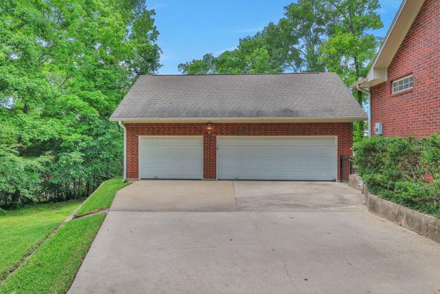 69 Lake Oaks Circle, Coldspring, TX 77331
