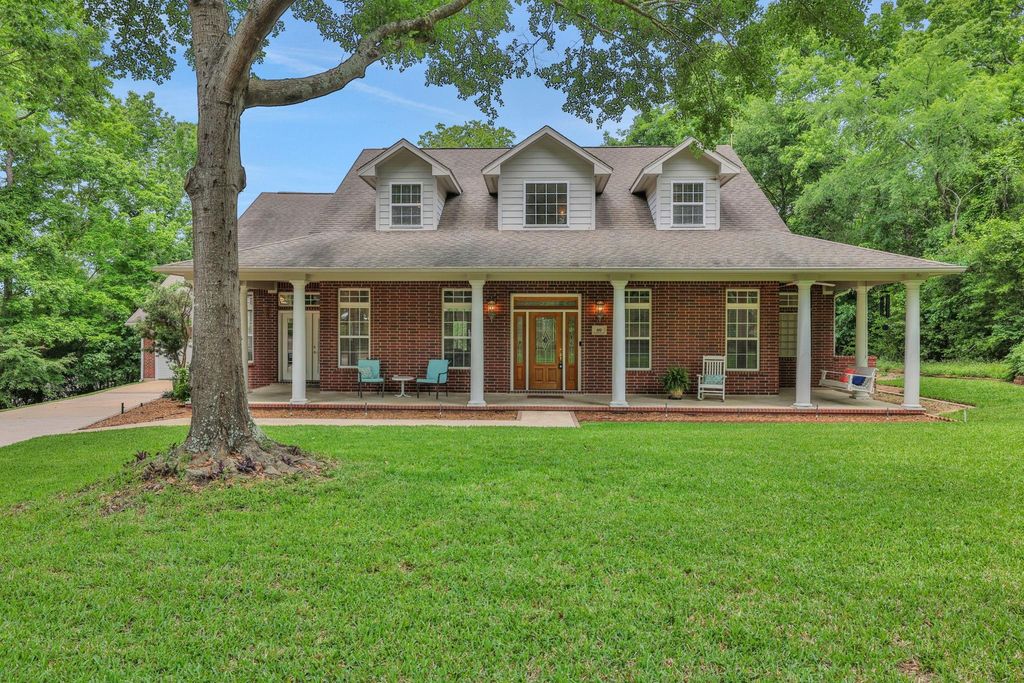 69 Lake Oaks Circle, Coldspring, TX 77331