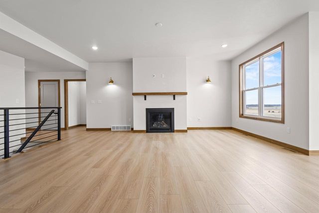 W224 SUNSET VIEW CIRCLE, Kaukauna, WI 54130