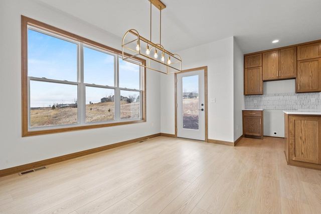 W224 SUNSET VIEW CIRCLE, Kaukauna, WI 54130