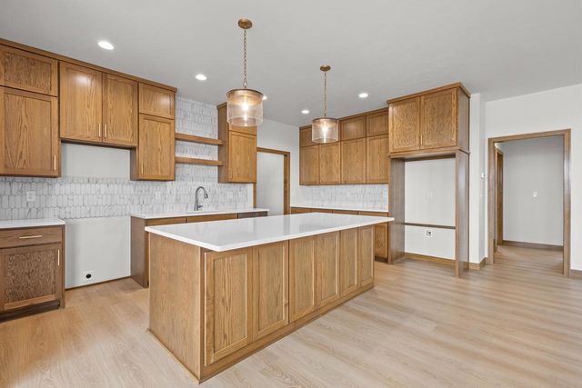 W224 SUNSET VIEW CIRCLE, Kaukauna, WI 54130