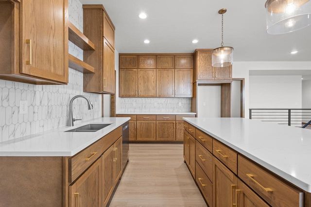 W224 SUNSET VIEW CIRCLE, Kaukauna, WI 54130