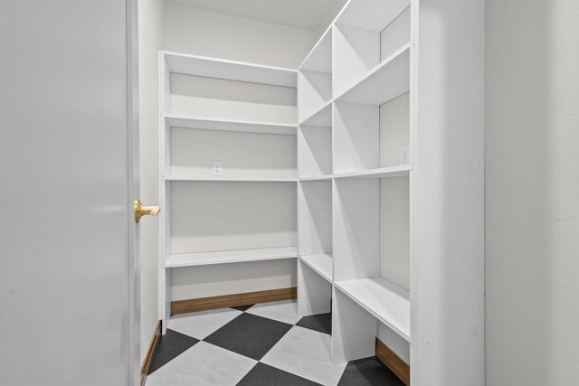 W224 SUNSET VIEW CIRCLE, Kaukauna, WI 54130