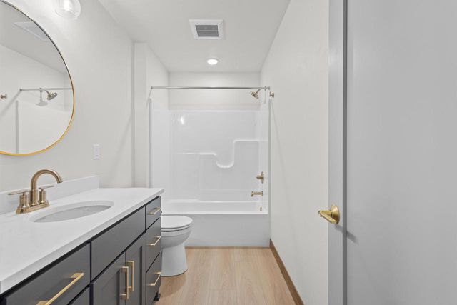 W224 SUNSET VIEW CIRCLE, Kaukauna, WI 54130