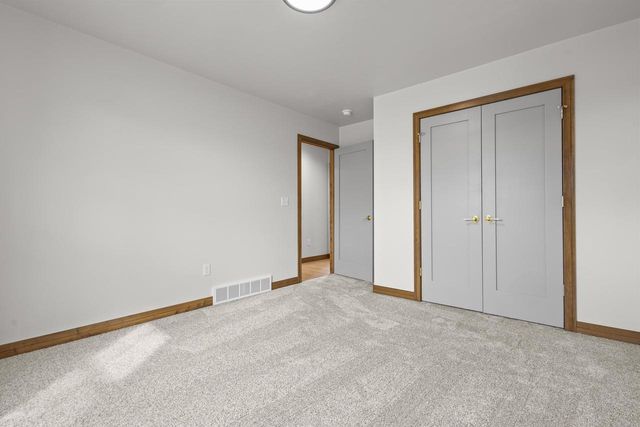 W224 SUNSET VIEW CIRCLE, Kaukauna, WI 54130